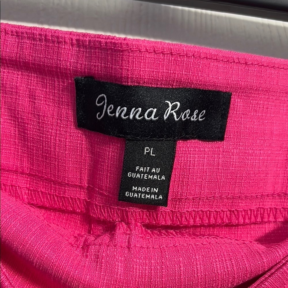 Women's Pink Cropped Pants - Picture 3 of 4